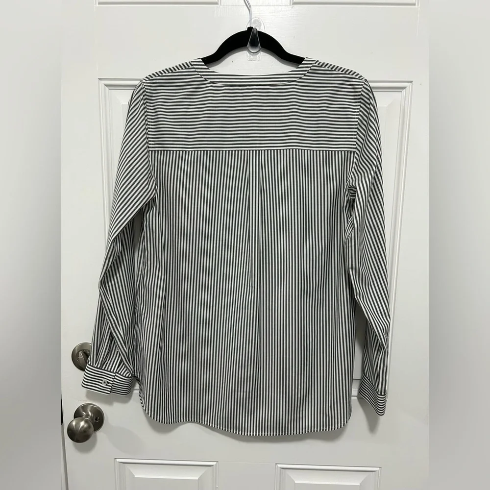 Talbots Perfect Popover - Picture 2 of 9